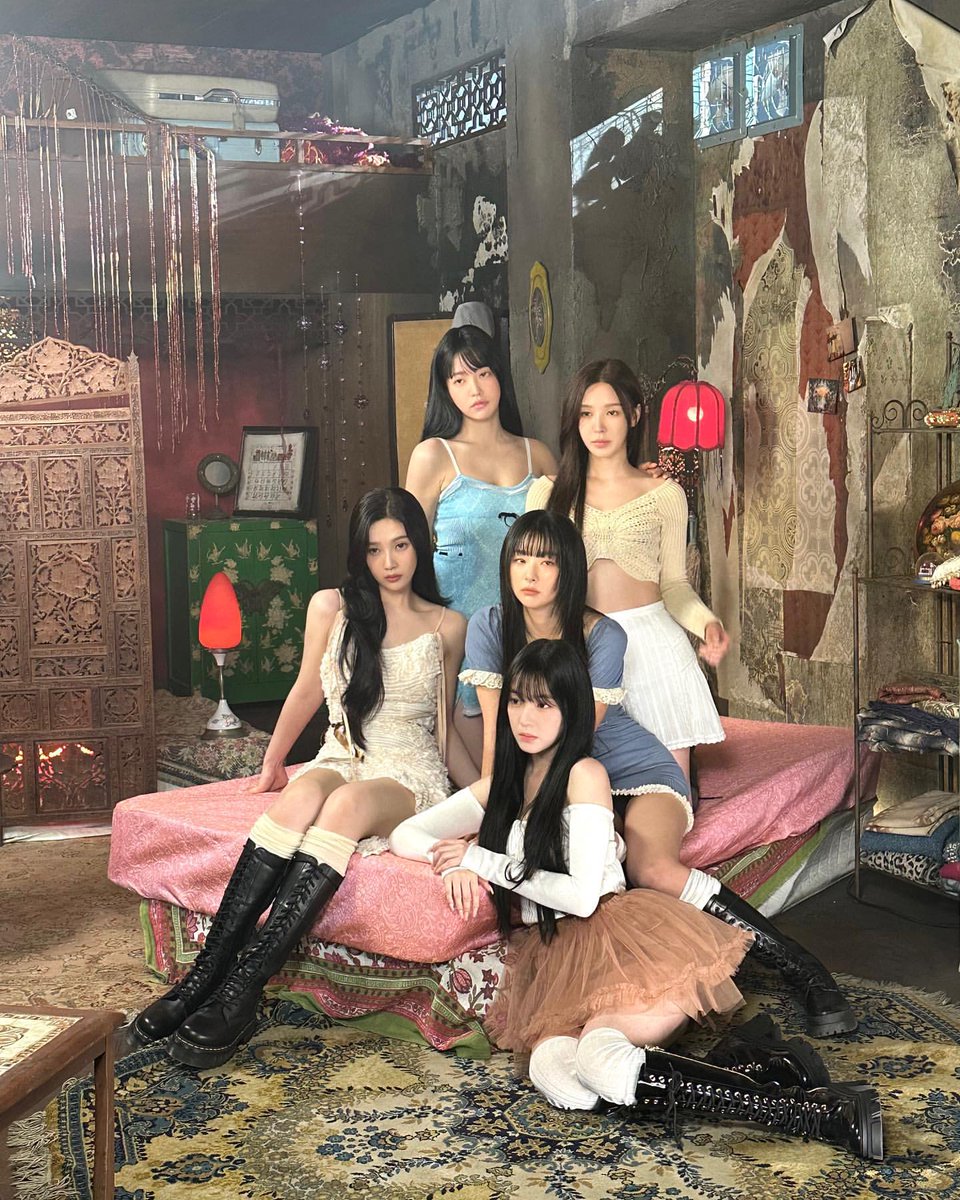 joystgrm's tweet photo. [INSTAGRAM POST] - 8P

나두 칠킬의 추억🖤
👤: 6 people
https://t.co/YCr5zXNswR

@RVsmtown #RedVelvet #레드벨벳 #Joy #조이 #Chill_Kill 
231203 · 23:06:47 KST https://t.co/XgK6GtVtjj