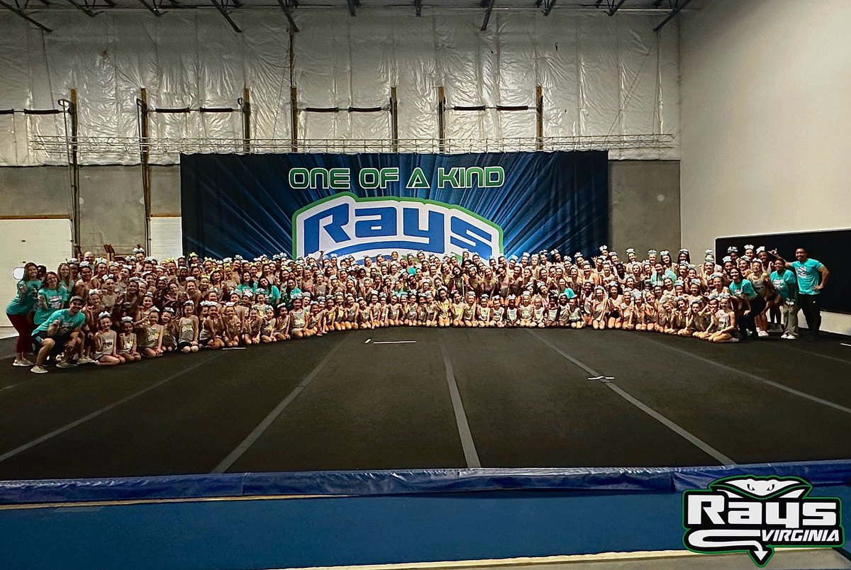Another showcase in the books! 🤩 

We loved seeing everyone’s gRAYt routines and we enjoyed all the support from all the friends and family! 💙💚🤙🏽

#TheStingrayAllstars #BIGgymbiggerFAMILY #StingrayNation #MOREthanagym #RAYStheStandard #OneOfAKind #TheBESTkind
