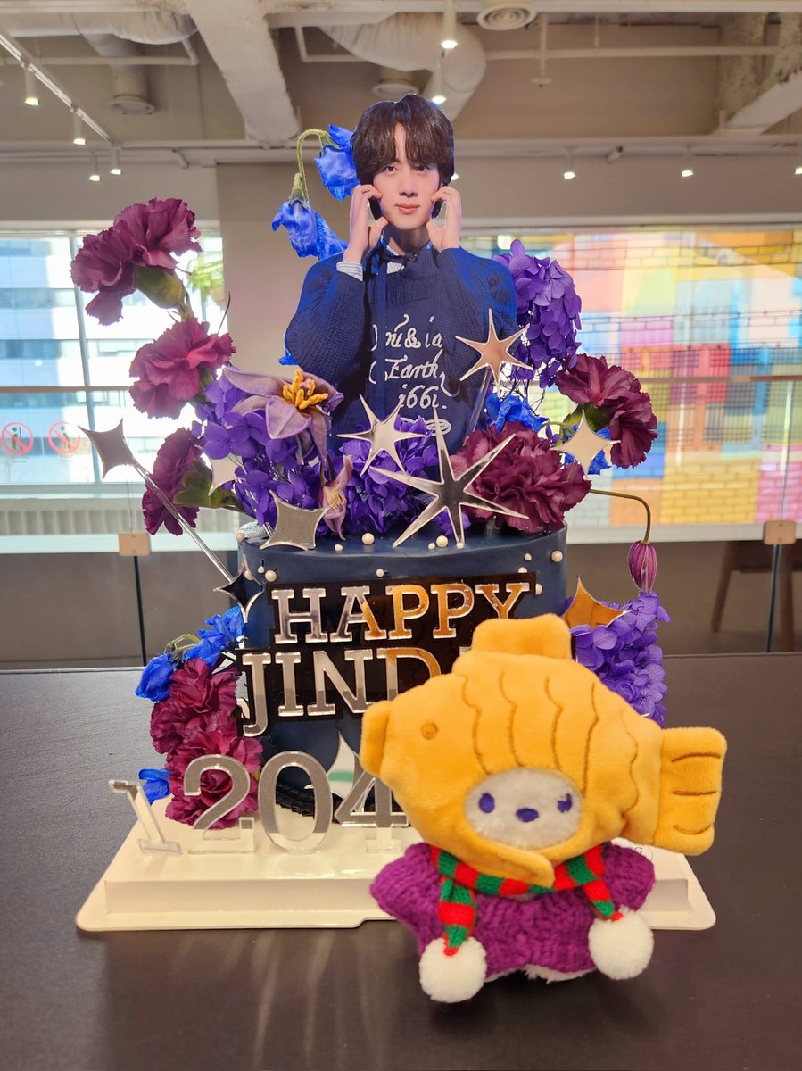 #석진이생일_온세상이_햐튜햐튜
우리석지니는사랑만받아요
#와_석진이생일이다
태어나줘서고마운귀염둥이야
#떨어져_지내는_마지막_JINday
사랑할수밖에없는사랑둥이
#석진이_사랑하나봐_많이_좋아하나봐
생일마니마니축하해요
#JIN #방탄소년단진 @bts_twt