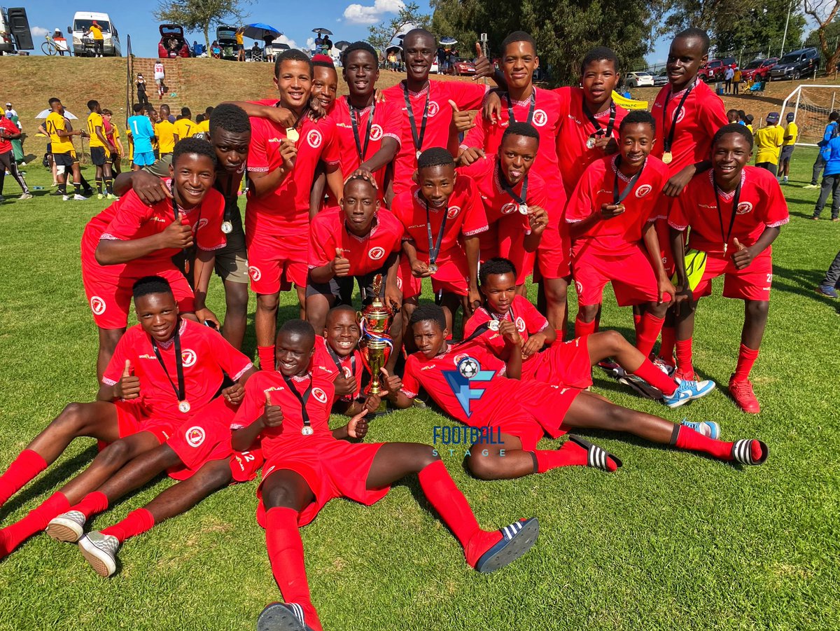 Football__Stage's tweet photo. Gauteng Development League Cup

U15 Champions: Rosina Sedibane Modiba Sport School 🏆🥇 https://t.co/wLRPvPckDK