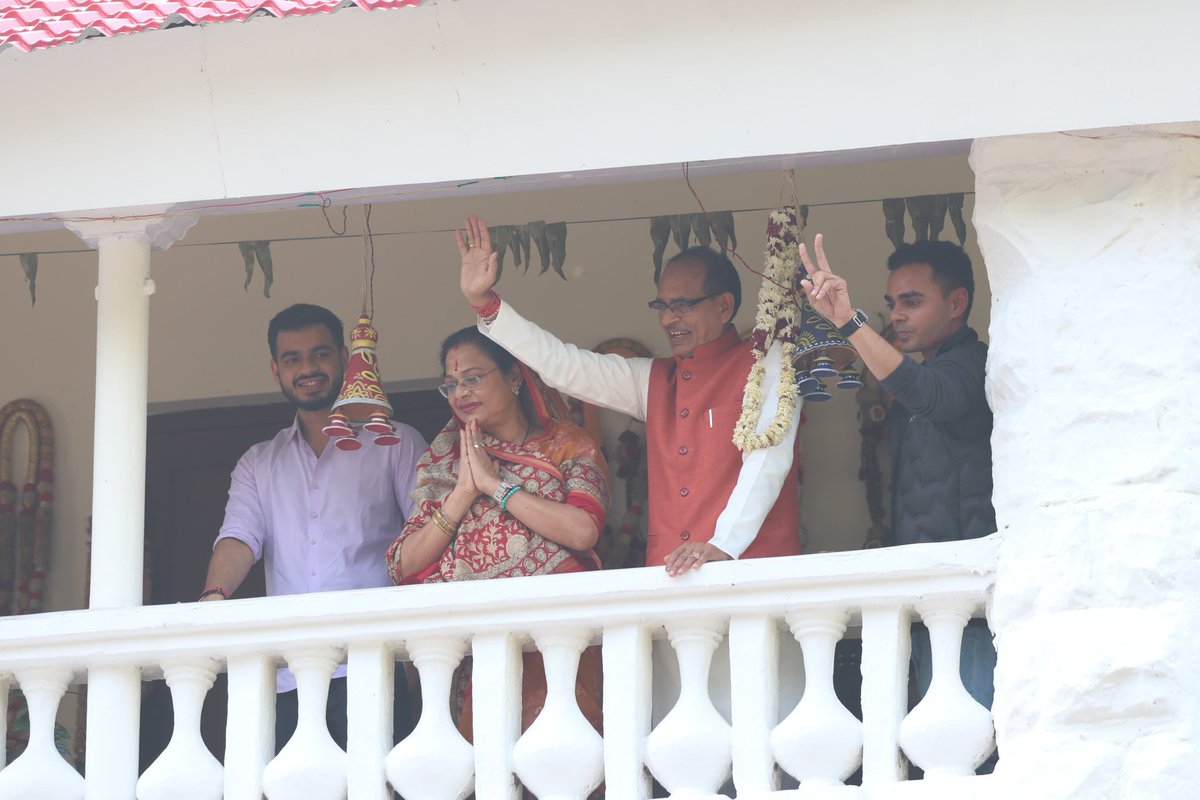 #TheManwithvision
#MPkemamaShivraj
#ShivrajSinghChouhan
#MP_में_मामा_का_जादू