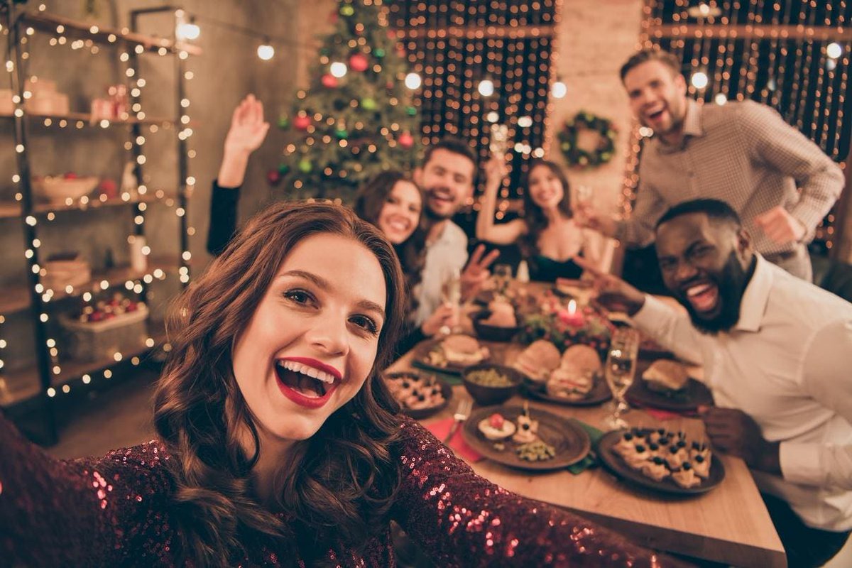 LINKEDINFTW's tweet photo. 15 Tips On How To Curb Holiday Anxiety And Mitigate The Blues https://t.co/vuPp8UJuPR https://t.co/FSRohH3uae