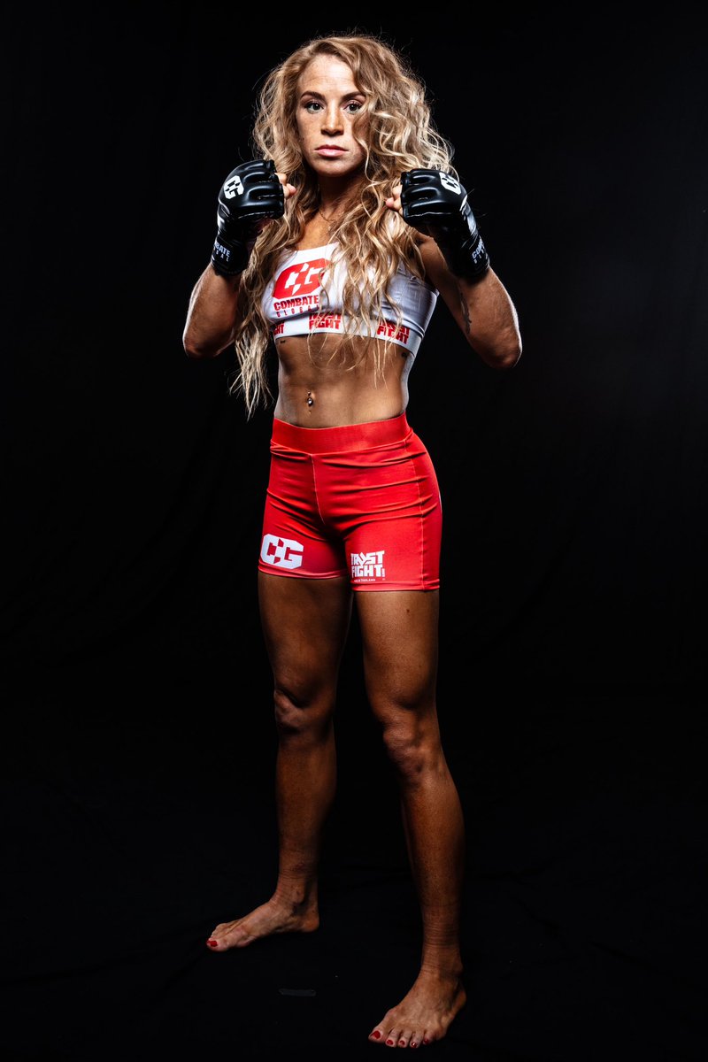 <a href="/kayrockMMA/">Kayla Hracho</a> last night at Combate she showed all the buzz is deserved. She has put all Atom’s on notice.  105 is her kingdom. If La Loba is our She Wolf they Kayla is our Lioness.