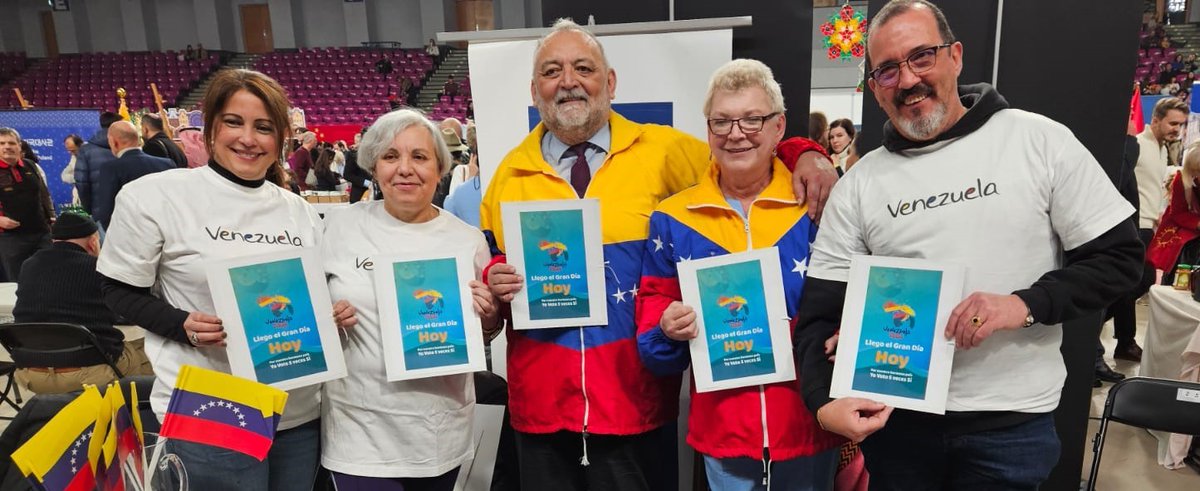 La Embajada de la República Bolivariana de Venezuela en la República de Polonia, llama a votar "Cinco veces Sí". “Vamos Venezuela, Patria amada!”.