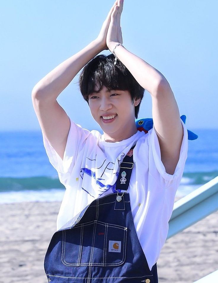 HAPPY BIRTHDAY JIN 
JIN DAY 
HAPPY JIN DAY
#LittlePrinceJinDay 
#HappyJinDay 
#HappyBirthdayJin