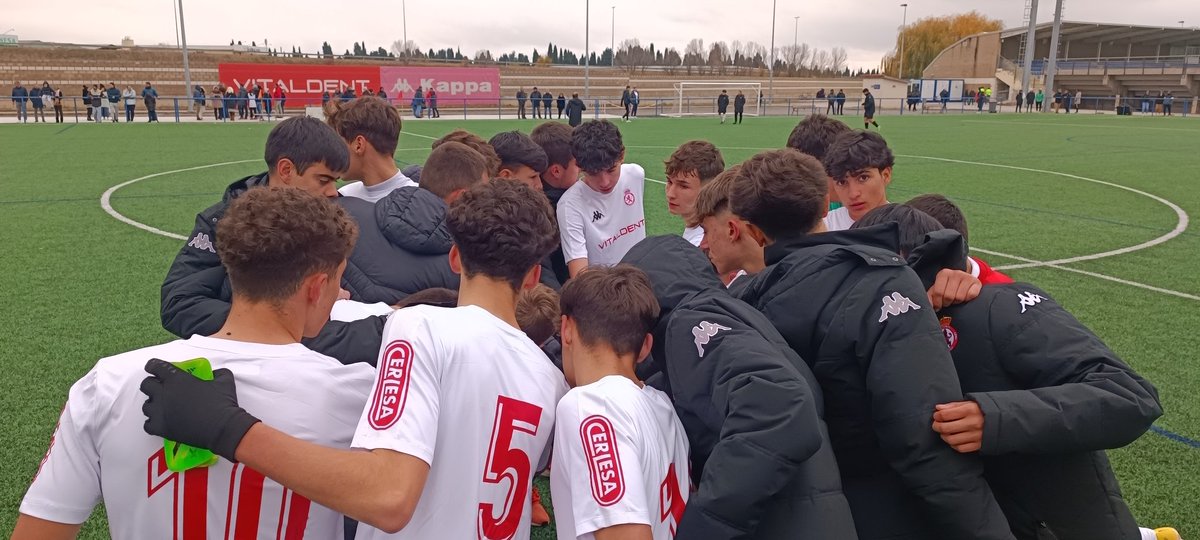 CultuAcademia's tweet photo. #CyDLCA Jornada 12

Final en el Área en la Cadete Regional,

Cadete A 0 - @UDSurVa 1 https://t.co/73Kw8JCbZf