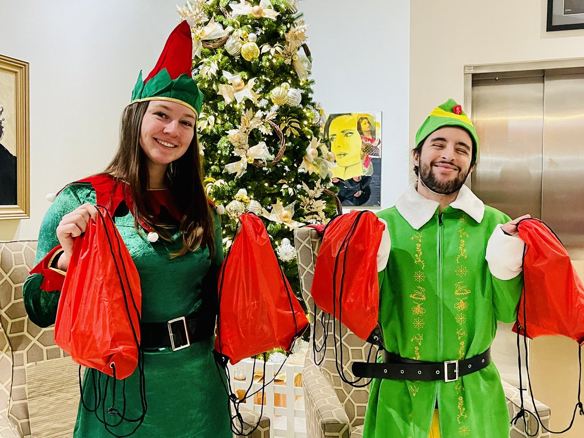 AnwarKnight's tweet photo. Today is the day! We are all set to celebrate the season of #Giving ! This is #BrunchwithSanta all in support of @EdenFood4Change . Excited to be back as the MC and welcome my friend @ChefCapra who has prepared an amazing feast! #Community #FoodBanks #Giving https://t.co/UKtPJBxAca