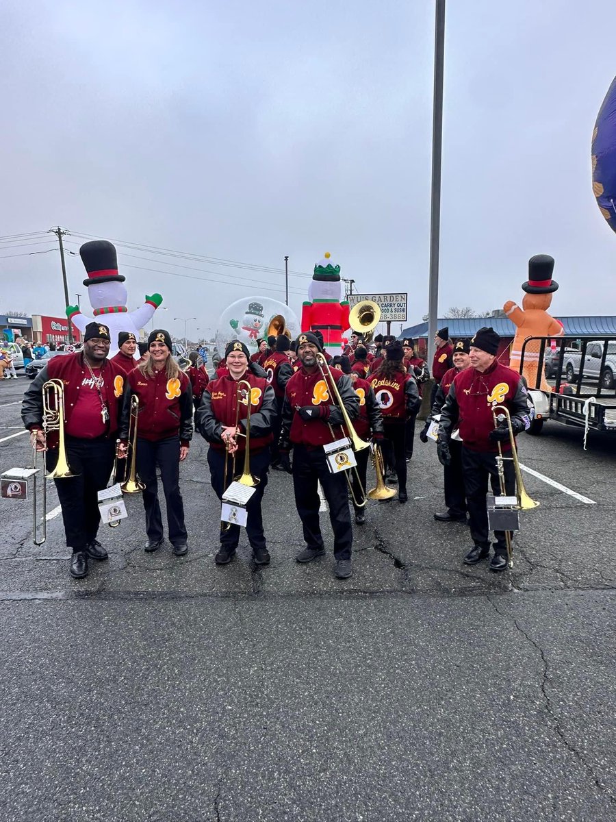 DCBUZZ11's tweet photo. @Commanders @WASHREDSKlNS @MagicJohnson @team980 
#HTTR #WRMB #WRMBA  @NFL @CityofManassas @washingtonpost https://t.co/TFDQfHbYXd