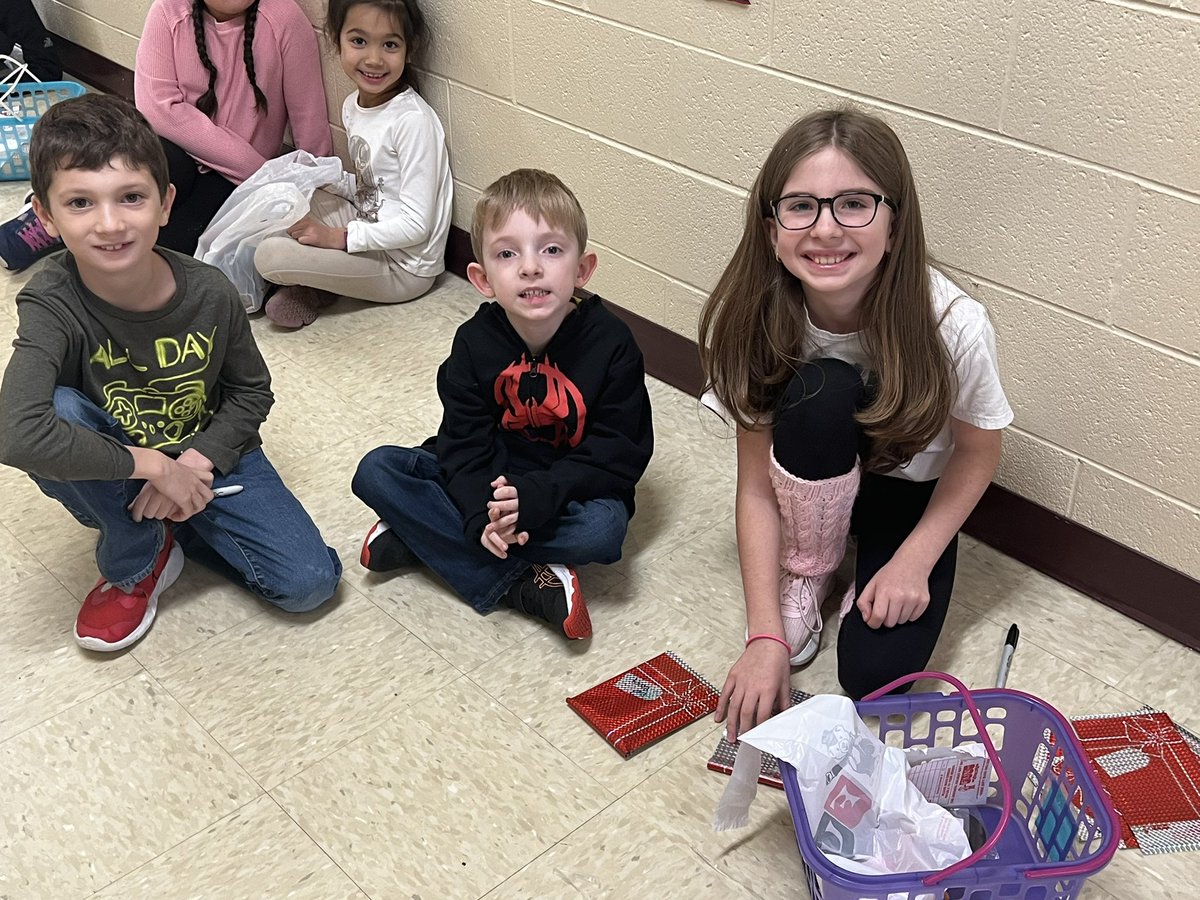 Michele Showalter tweet media