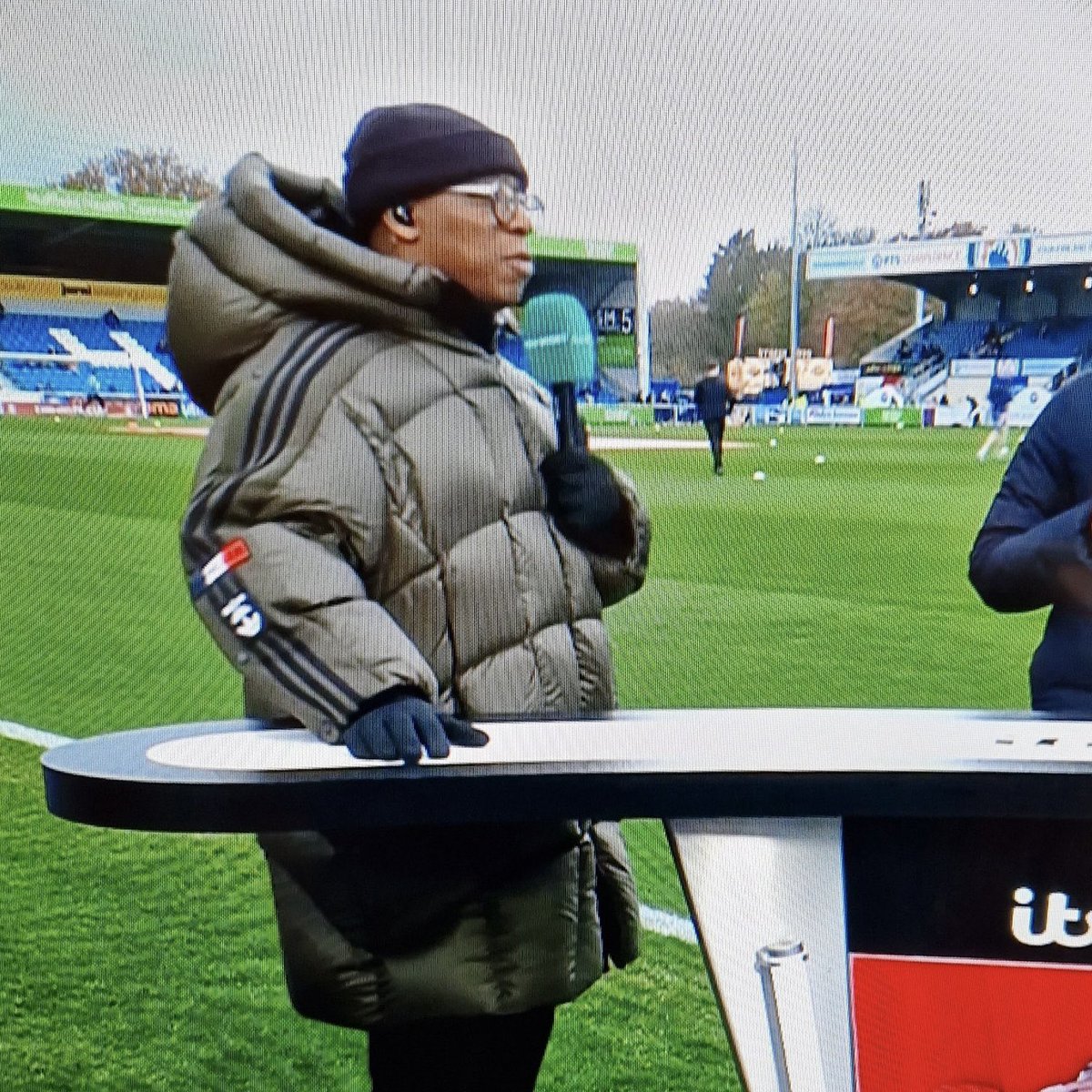 bobbymush's tweet photo. Ian Wright looks like a turtle ! 🐢

@IanWright0 https://t.co/53RJUrBAXk