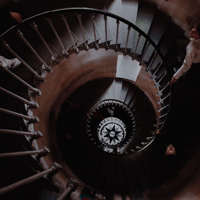 rileysite's tweet photo. ᅠᅠᅠᅠ
              𝐑𝐢𝐥𝐞𝐲 𝐖𝐢𝐧𝐬𝐭𝐨𝐧 𝐇𝐢𝐥𝐥
             ───── ☉ ─────

La distinción entre el pasado, el presente y el futuro es solo una ilusión obstinadamente persistente. 

                                                A. Einstein.
ᅠᅠᅠᅠ https://t.co/UOdS6OOTo4
