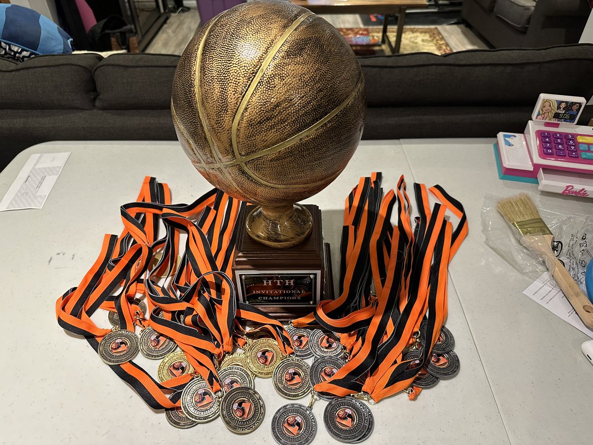 The Senior B boys are playing for the Championship at 1:30…. Go Tigers! #hoopinatHTH 
<a href="/gotigersathlete/">hthathletics</a> <a href="/hthtigers/">HolyTrinityHigh</a>