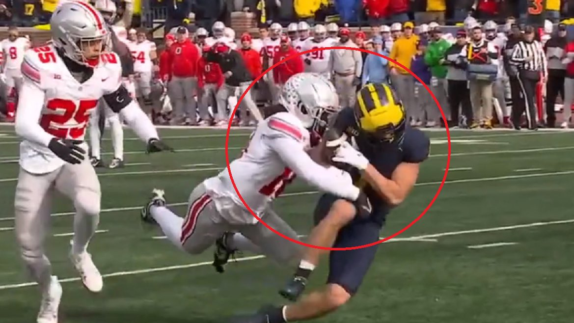 OhioTate's tweet photo. crazy to think Ohio State is one blown call away from being National Champions https://t.co/iymdEXbuh8