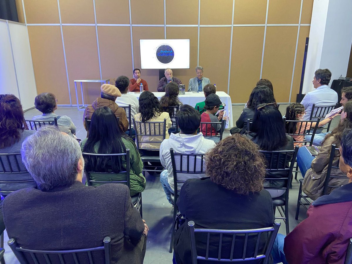 Feria Internacional del Libro de Quito tweet media