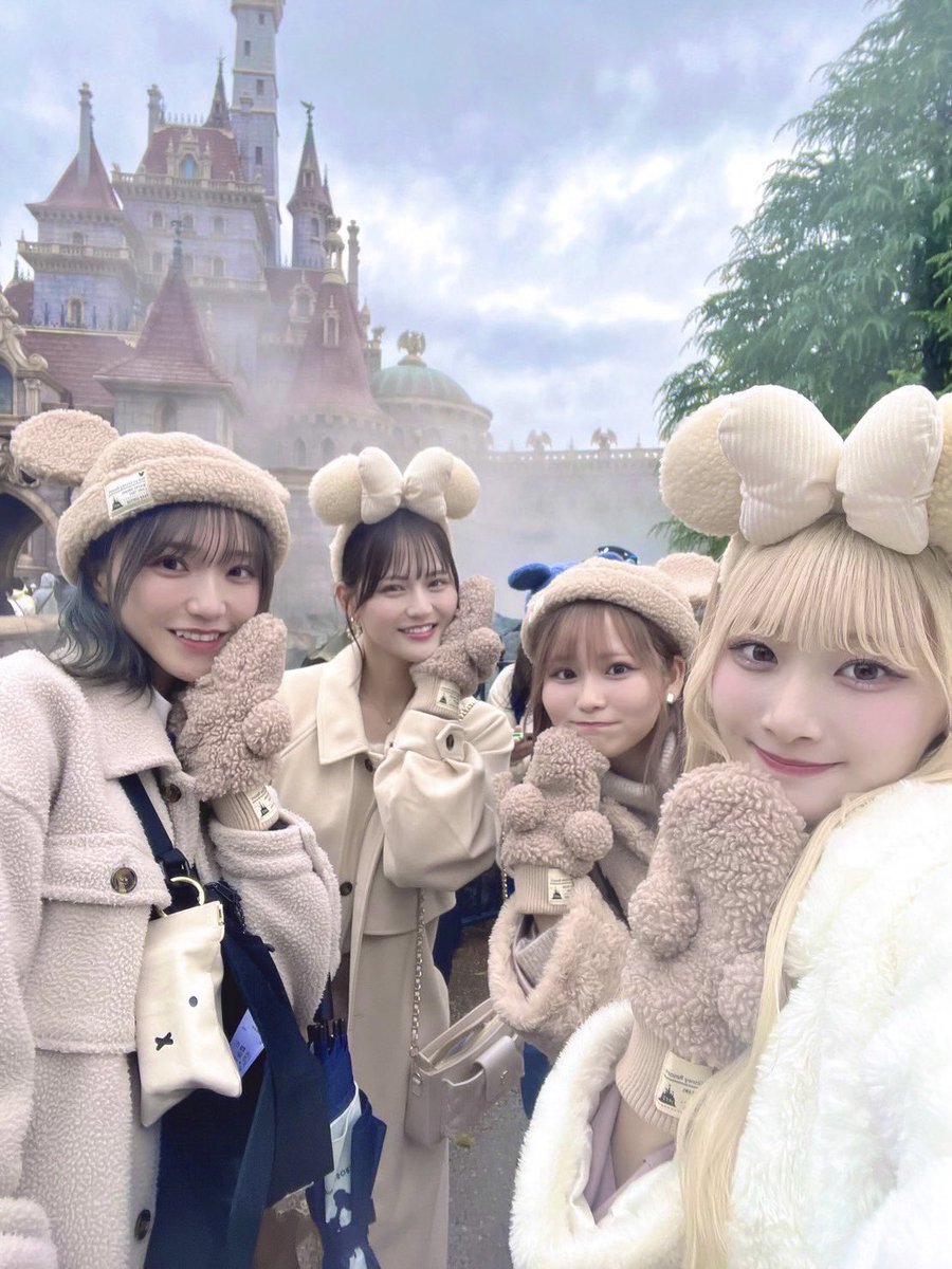 4人でディズニーランド🏰♡ ご褒美チケットで行ってきました