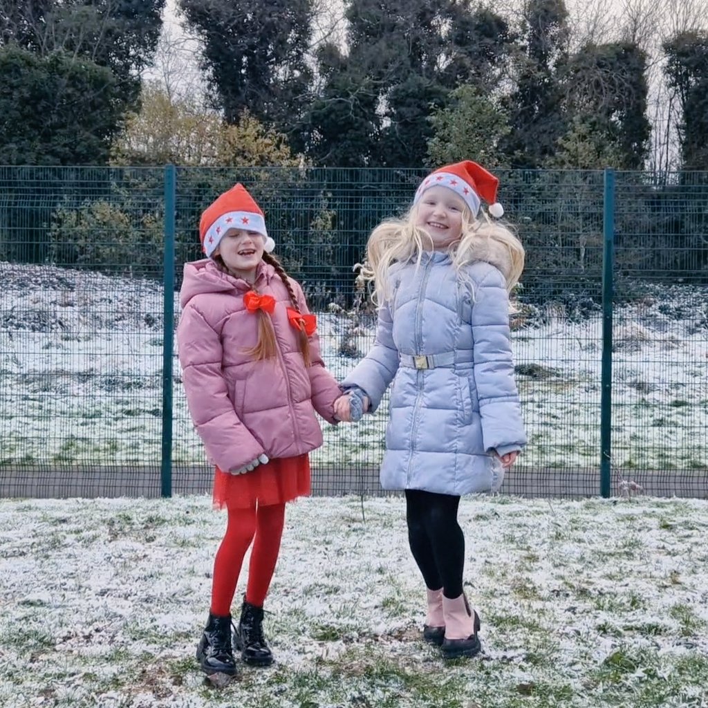 MrsNWebber1's tweet photo. So much energy and excitement waiting to see Santa π
#SantaSpectacular
@malvernprimary https://t.co/vs0K2NHT0u