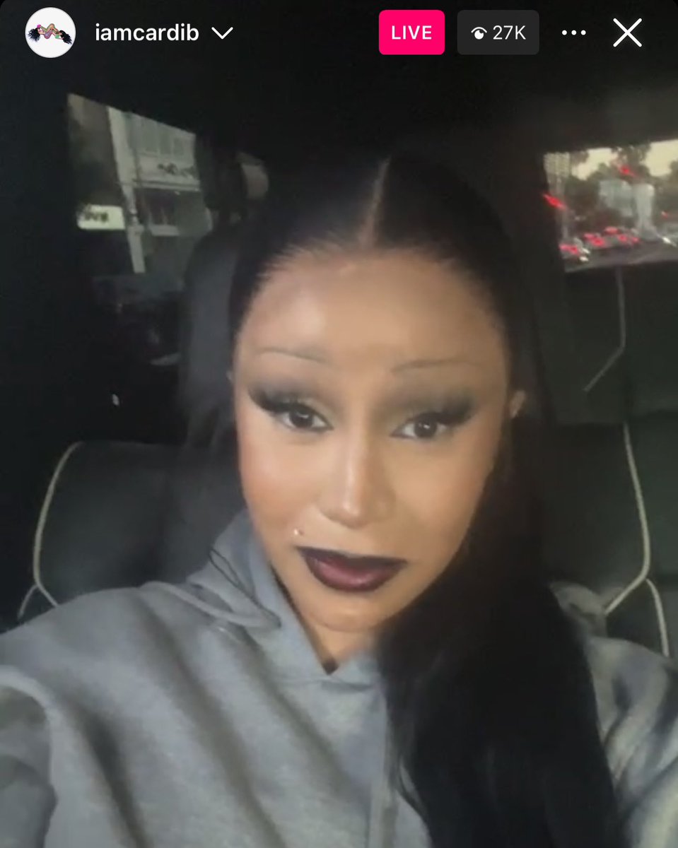monesigns's tweet photo. @WriteARapSis That forehead is looking SCARY https://t.co/1RTRBh8ZY1