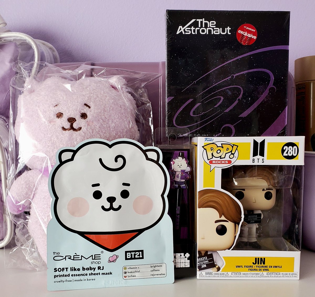 Rogue_Hands's tweet image. 💜🎂#Seokjin Birthday Giveaway🎂💜

- Like
- Retweet
- Follow (only if you want to 🙃)
- Comment with your favorite #Seokjin picture
- Tag ONE moot you'd want to win this GA with you

Giveaway is worldwide. Ends 12/04 at 11:59PM EST. Good luck!