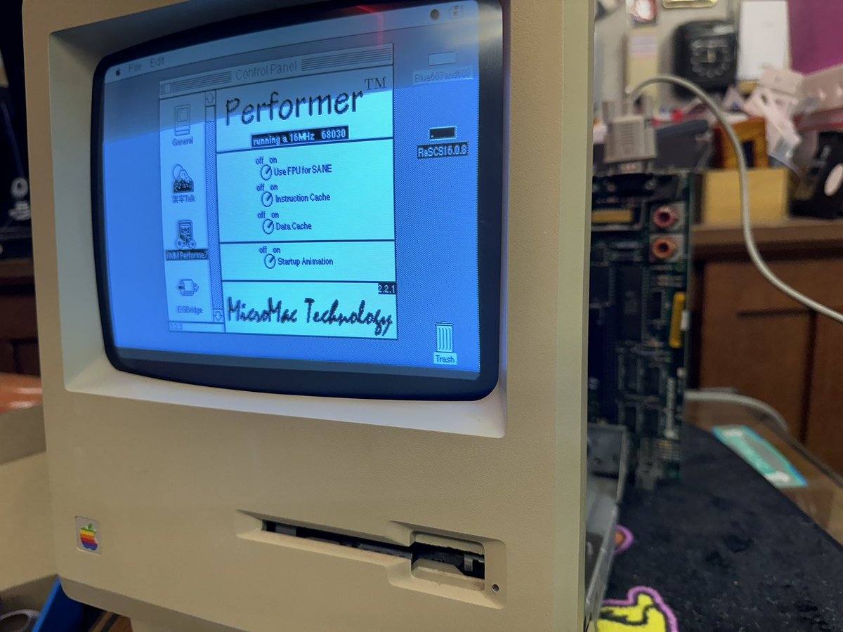 infinity5750's tweet photo. I built another one for #MacPlus . Since I didn't have a KillyClip, I soldered the pin header directly to the CPU legs…
#KerosMacMods #Macintosh #MictoMac https://t.co/Qb4d9EuTg0