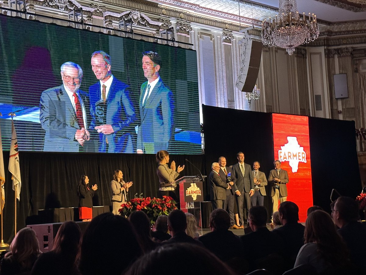 FarmWeekNow's tweet image. Congratulations to Austin Granby, Kendall-Grundy, for winning @ILFarmBureau Young Leader Discussion Meet 👏🏻👏🏻