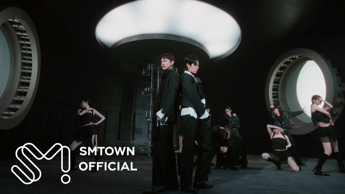 TVXQ! 동방신기 'Down' MV

youtu.be/CyUPvo6nsHQ

〖TVXQ! The 9th Album ‘20&amp;2’〗
➫ 2023.12.26 6PM KST

#동방신기 #TVXQ! #東方神起
#유노윤호 #UKNOW #최강창민 #MAXCHANGMIN
#TVXQ_20n2 #20n2 #DOWN
