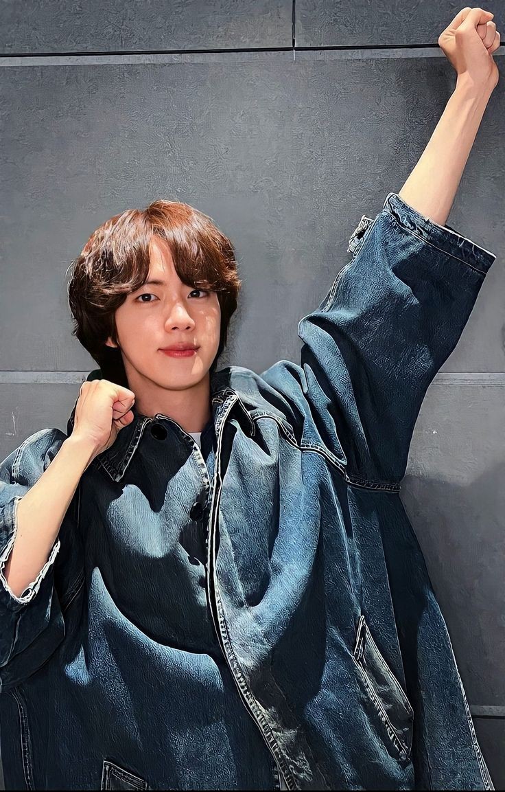 تنها چیزی که الان زنده نگهم میداره اینه که برای تولد بعدیت برگشتی فضانورد کوچولو🥲
HAPPY BIRTHDAY JIN
JIN DAY
HAPPY JIN DAY
#LittlePrinceJinDay
#WorldwideSuperstarJin
#OurBiggestLoveJin