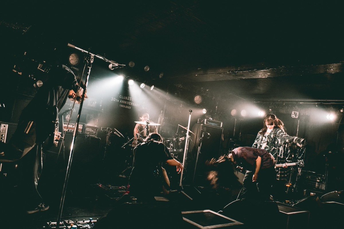 AOtoMORATORIUM's tweet photo. ◆下北沢CLUB251
"Garden City Entertainment"
Presents ［gift］

本日はありがとうございました🔥
久しぶりのライブでしたがアツい一日になりました✌️

CLUB251  30周年おめでとうございます。
また帰ってきます🗼

photo by @ni_____mi https://t.co/XeD52AgBBo