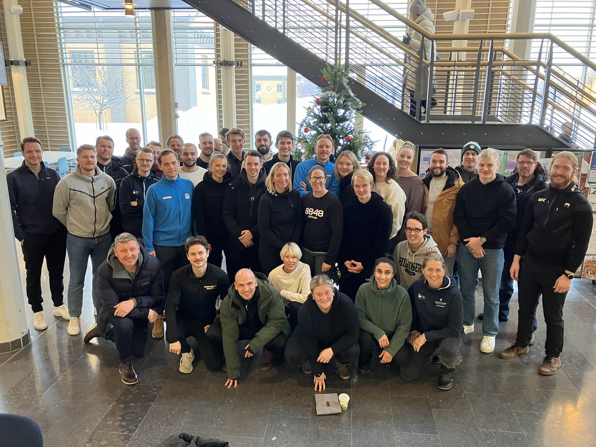 KerryMcGawley's tweet photo. Last week we welcomed 40 international MSc students from 15 countries to our Östersund campus. Five great days in our labs and gym (instead of Zoom!), masses of snow and the added excitement of the @biathlonworld World Cup in town @MIUN_idrott @Vintersportcent @Mittuni https://t.co/NDFr1jGDCU
