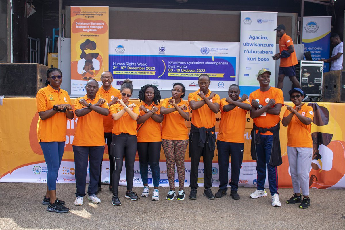 careinrwanda's tweet image. 🌍💪 Earlier today, @careinrwanda, joined @RwandaGender and other partners on this Sunday's special #CarFreeDay, to unite our voices and speakout to #EndGBV. Let's join hands to create a world #withoutfear for all women and girls out there! #16daysofactivism