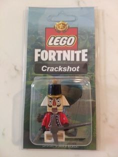 FortCrackAddict's tweet image. Everyone getting fortnite Legos except me... 😔😔