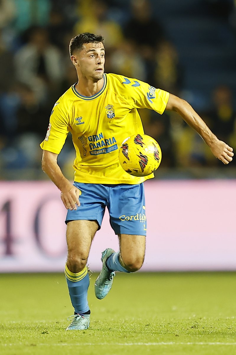 UDLP_Oficial's tweet photo. 📸 Loiodice 1⃣2⃣

#LasPalmasGetafe
#LaUniónHaceLasPalmas 💛💙 https://t.co/kTZ5TZUgW2