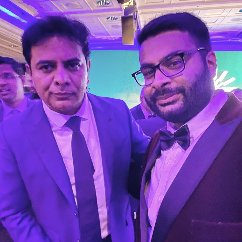 I felt so honoured to meet @KTRBRS sir earlier this year during @BridgeIndiaOrg’s India Week gala dinner. Absolutely loved the way he articulated his leadership vision. I don’t know much about politics in the state, but he’s such a warm and compassionate gentleman! 🙏🏾 #KTR