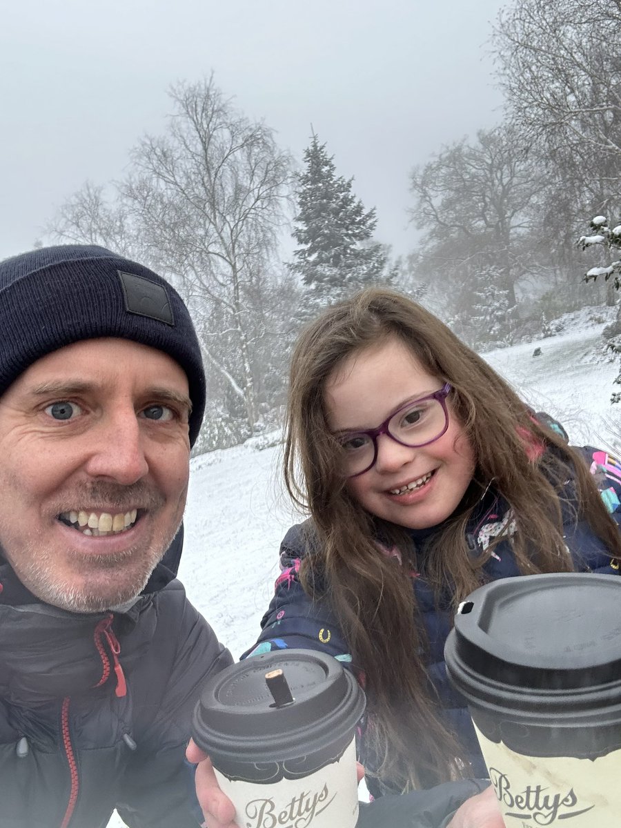 Snowy Sunday strolls with hot chocolate! #bettys #harlowcarr