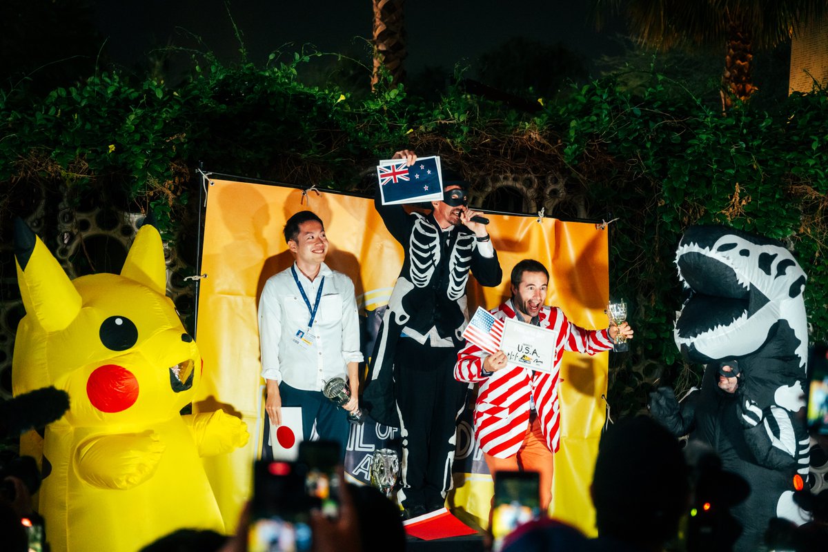 New Zealand scoops top place for the first #FossilofTheDay awards at #COP28UAE!

The award recognises countries for being the best at being the worst, for doing the most to do the least!

Why NZ? It's incoming govt. announced plans to reverse its ban on oil and gas exploration!