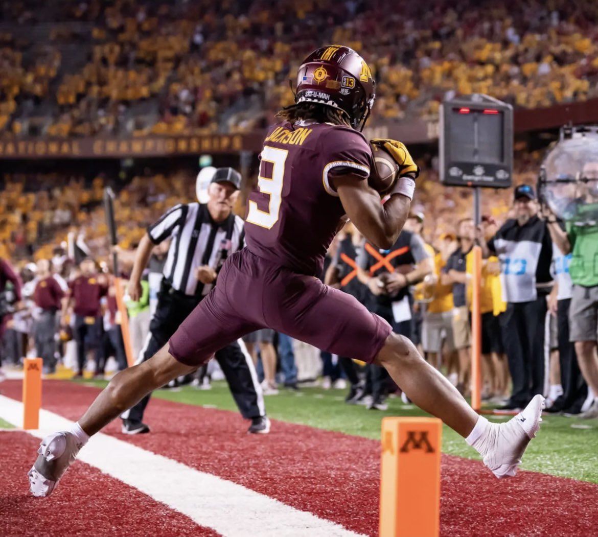 25DanielJackson's tweet photo. Thank you Gopher fans for all the love and support Thank you to the coaching staff, my family, and my teammates who have helped me become who I am today. 

With that being said I have decided to come back for another year with Dinkytown Athletes @DTAthletes

Minnesota Lets Go〽️ https://t.co/U3sLRDnvwj