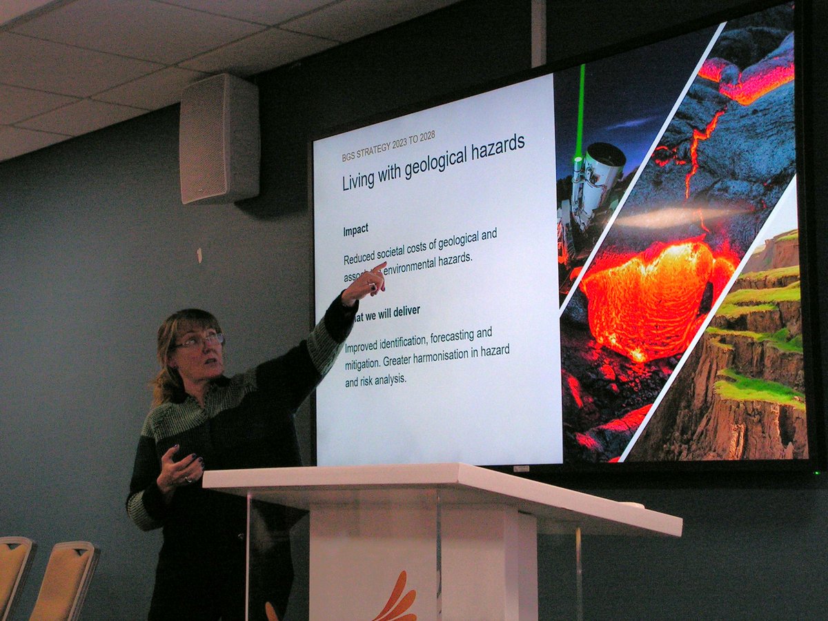 yorksgeolsoc's tweet image. Thanks to all who attended our AGM yesterday, it was brilliant to see so many people!

Thanks also to our guest speaker Dr Karen Hanghøj, and our poster presenters! 

We hope you all made it back home safely!