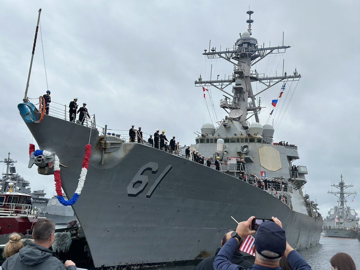 USS Ramage (DDG 61) Arleigh Burke-class Flight I guided missile destroyer coming into Norfolk, Virginia after 7-month deployment- December 3, 2023 #ussramage #ddg61

SRC: TW-@Mikey1014G