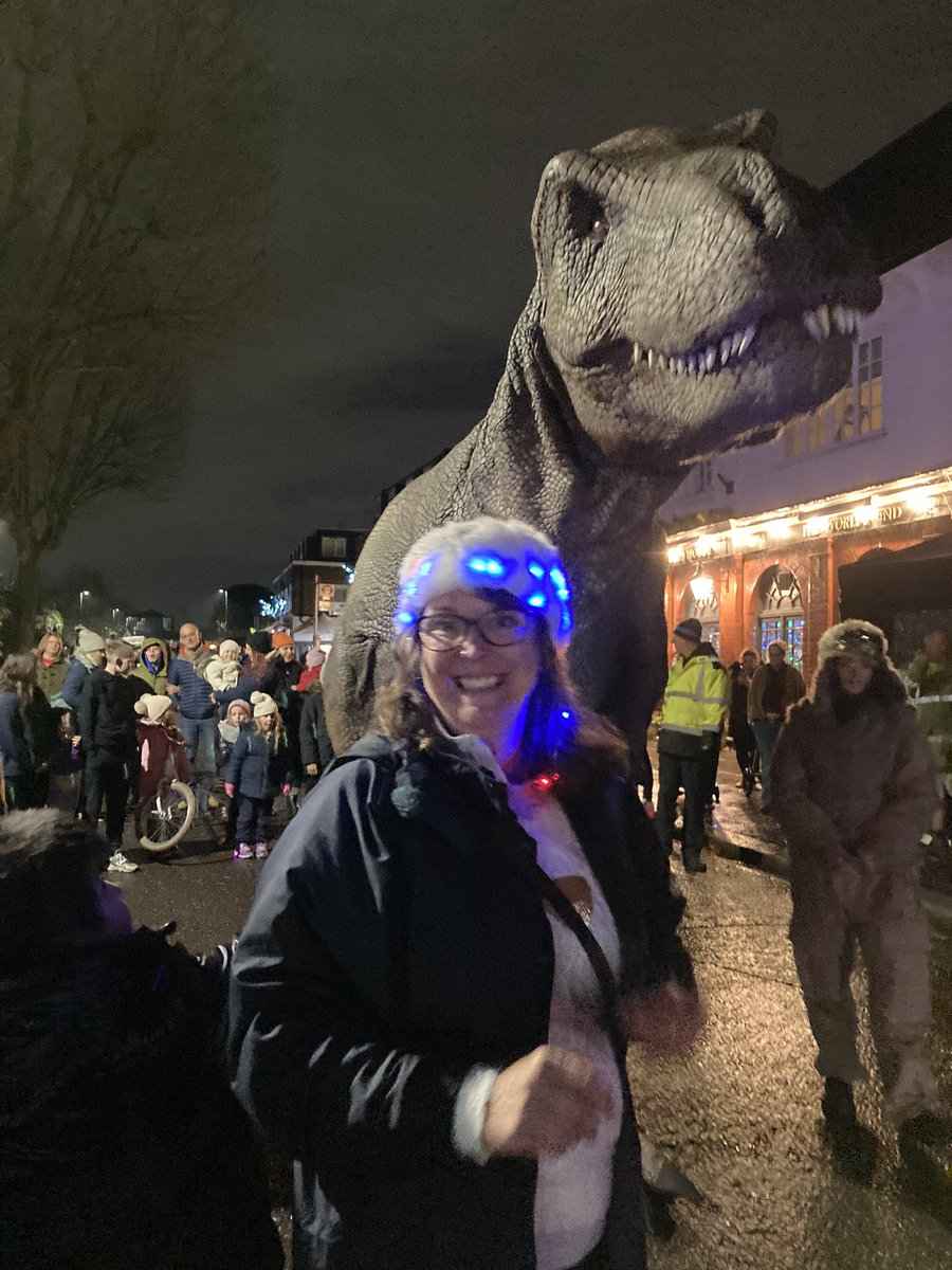 Chinos Cafe Hampton tweet media