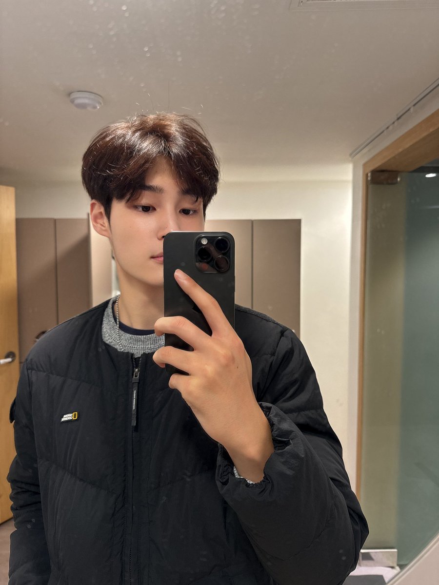 TaehoonFrance's tweet photo. • 📸

« Mon ramen préféré est le ramen Samyang et vous SODA ?»

©️| @tan__official_

#️⃣| #TAEHOON #방태훈 #CLIMIX #ToAllNation #탄 #TAN #PROXIMA https://t.co/hH63adMlnV