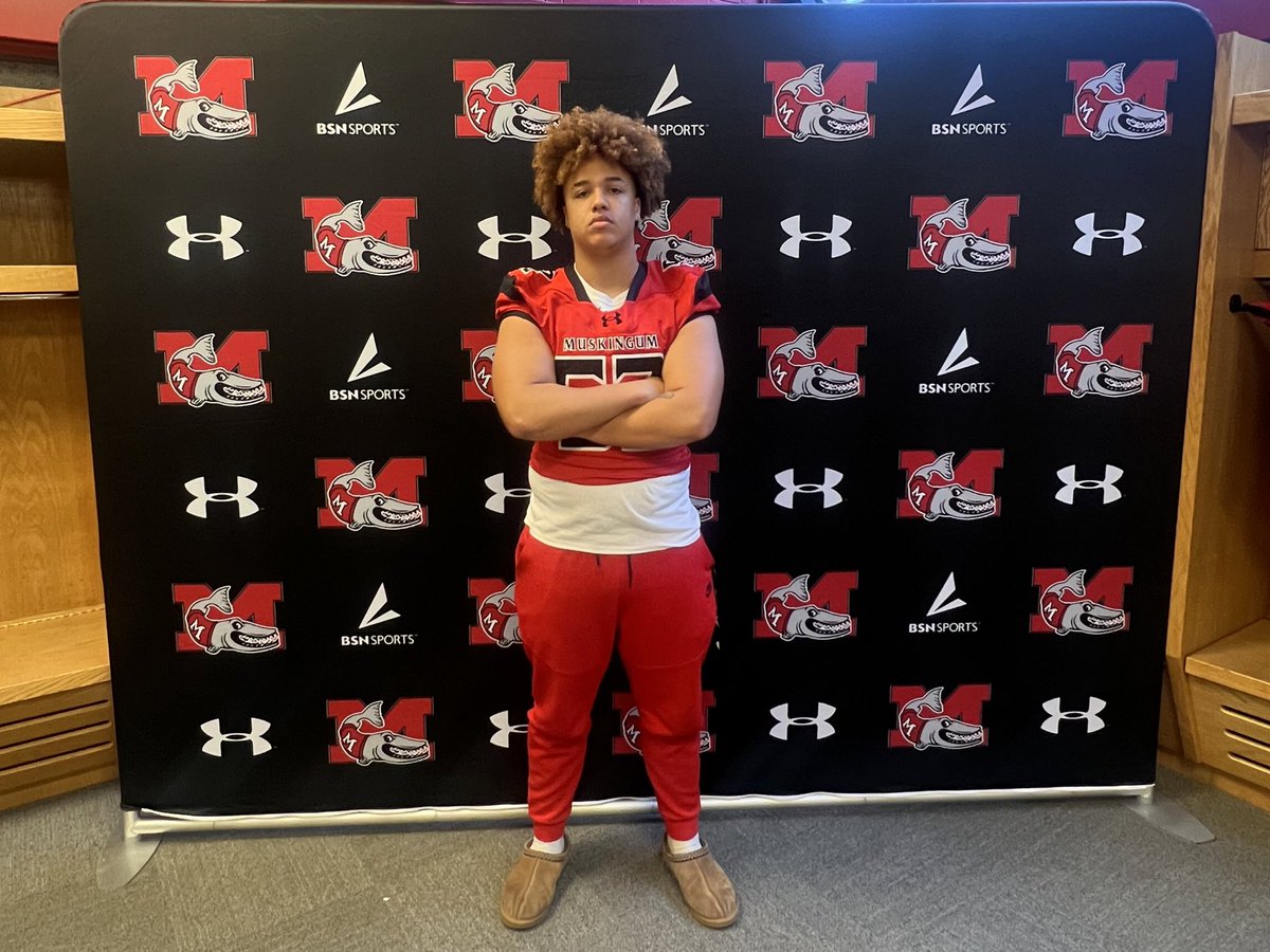 Blessed to receive my 5th offer from Muskingum University🖤❤️ <a href="/CoachIeuter/">Erik Ieuter</a> <a href="/CoachHuhn/">Casey Huhn</a> <a href="/CoachNBowie/">Nehemiah Bowie</a>
