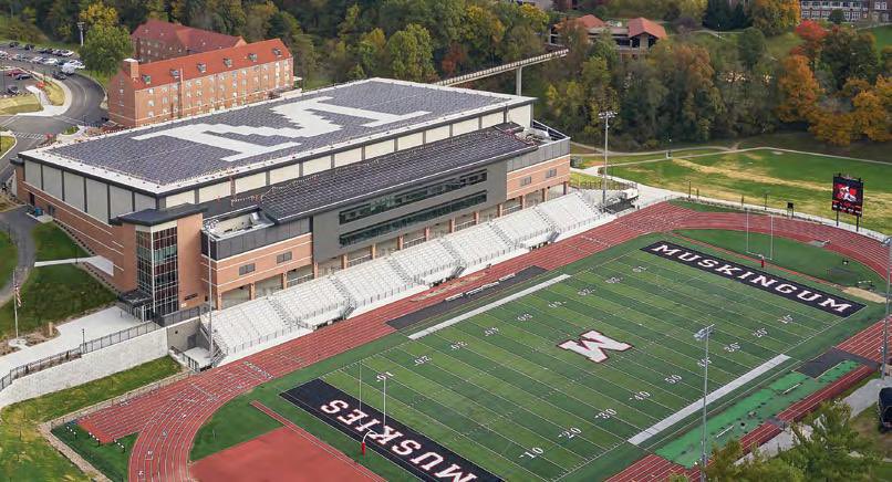 CarmeloSmith53's tweet photo. Blessed to receive my 5th offer from Muskingum University🖤❤️ @CoachIeuter @CoachHuhn @CoachNBowie https://t.co/jhCmMLeiNG