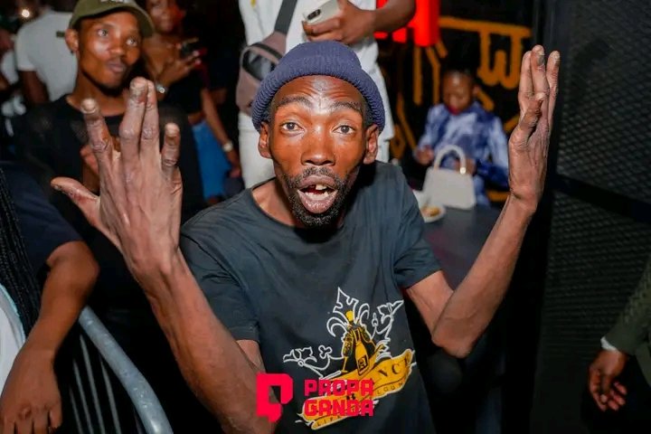 MtsheposSA's tweet photo. Where does he go after his performance? https://t.co/KYpLbnMxfK