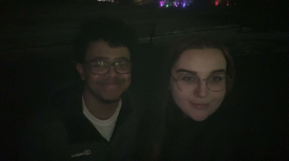 _jesswilkinson's tweet photo. nightfall w my love <3 https://t.co/D2kazjSFCQ