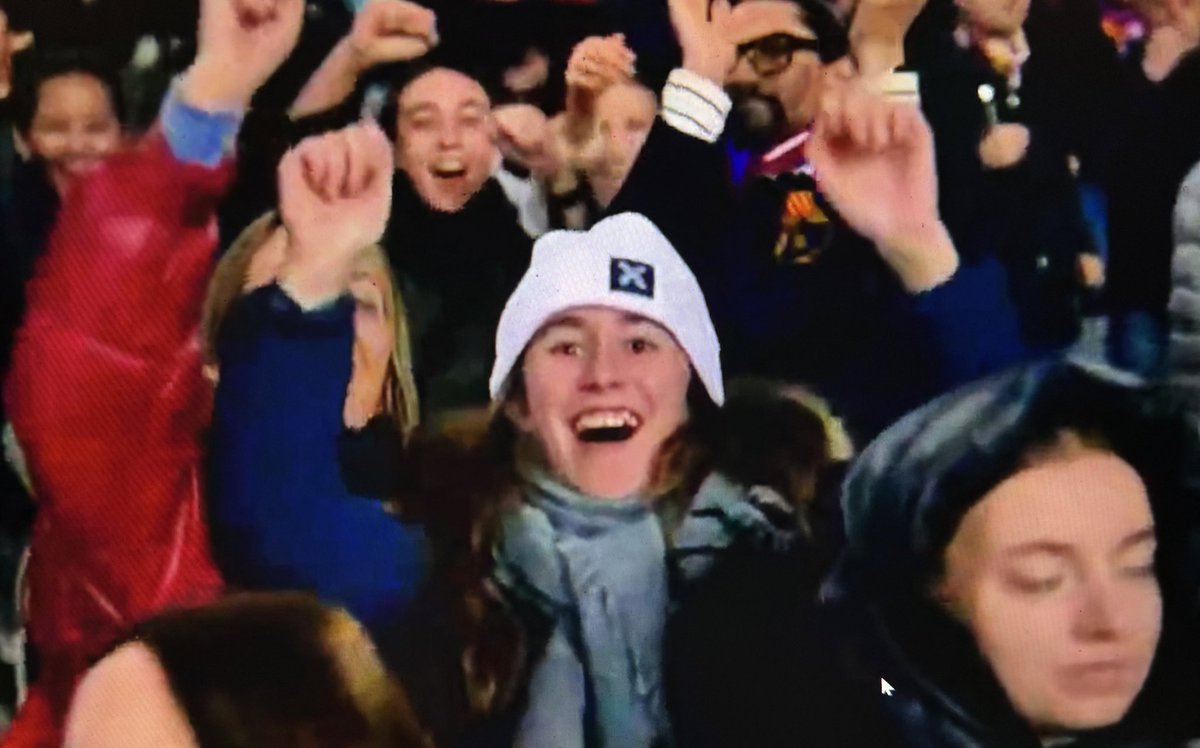meme_alsaudi's tweet photo. @nocontextfooty Gavi celebrating the goal from the stands. What a player 🥵 https://t.co/kwpwV44dQ4