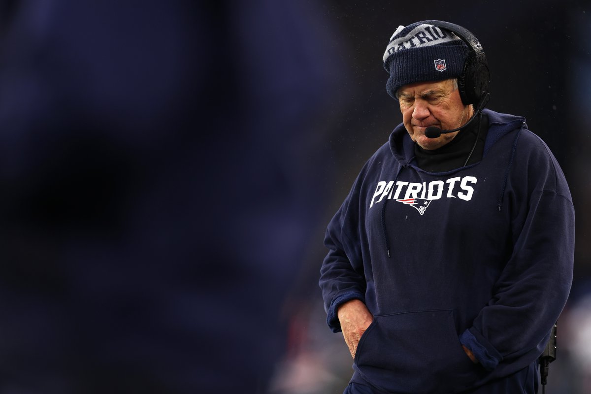 NFLonCBS's tweet photo. The Patriots are the first team since 1938 to lose 3 straight games where they allowed 10 points or fewer.

yep, 1938 https://t.co/lzTjuBP42e