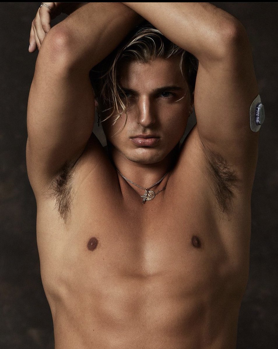 Jus_Tin_Fun's tweet photo. I love armpits! Enjoy Nikita’s from Strictly 🤤

#armpitfetish #armpits #hairypits #hairyarmpits #gaypitsfetish https://t.co/xmS63KjvOT