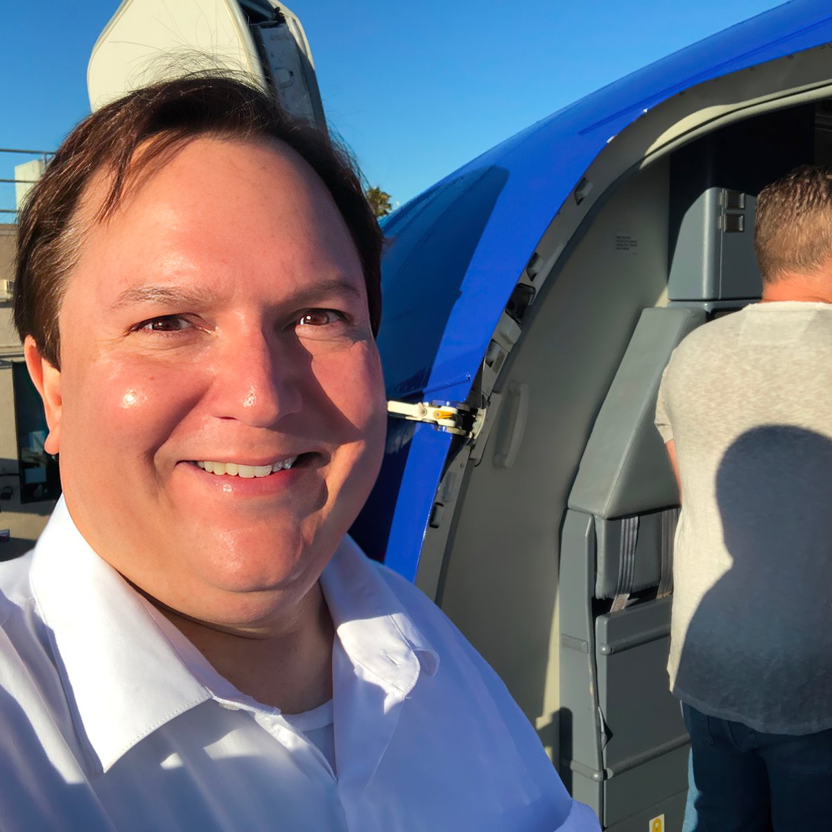 borntodeal's tweet image. I am often asked by fellow actors, "What exactly does 'local hire only' mean?" This implies that you are responsible for your own travel, lodging, and expenses for an out-of-town project. Southwest makes this easy for me. #ActingLife #LocalHireOnly #TravelForActing