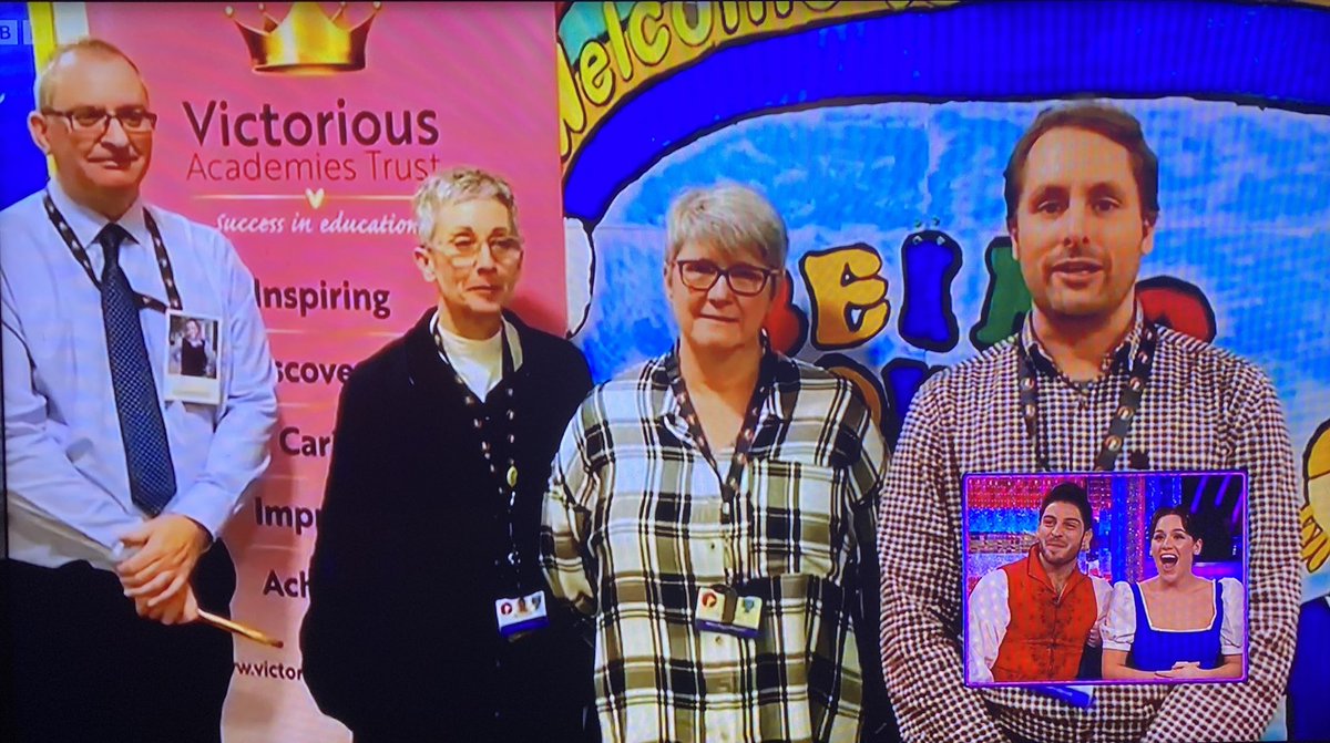 AldwynPrimary's tweet image. We’re all behind @ellieLleach &amp;amp; @Vito__Coppola at @AldwynPrimary here is the video again in case you want to watch it 7 more times @ClaudiaWinkle 
Our school hall is available anytime @ellieLleach #keepdancing #inspiring #achieving #proud @TessDaly @bbcstrictly @TrustVictorious