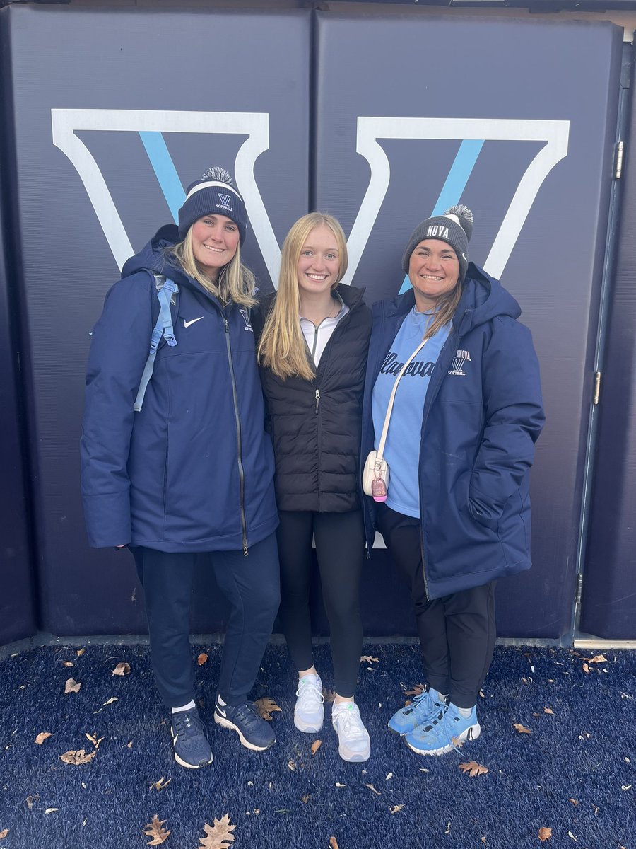 Carly Zych tweet media