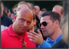 rumpelratz01's tweet photo. Man braucht nur ein rechter Schei_kerl zu sein, dann gibt es von Home-Shopping #Haintz auch Werbung. 🤷♂️
Heiko #Schrang
#FCKNZS #FCKQD #FCKAFD
https://t.co/NwvgnYaLtn
https://t.co/sFsIIQjmBF https://t.co/NsTl4nkQuj